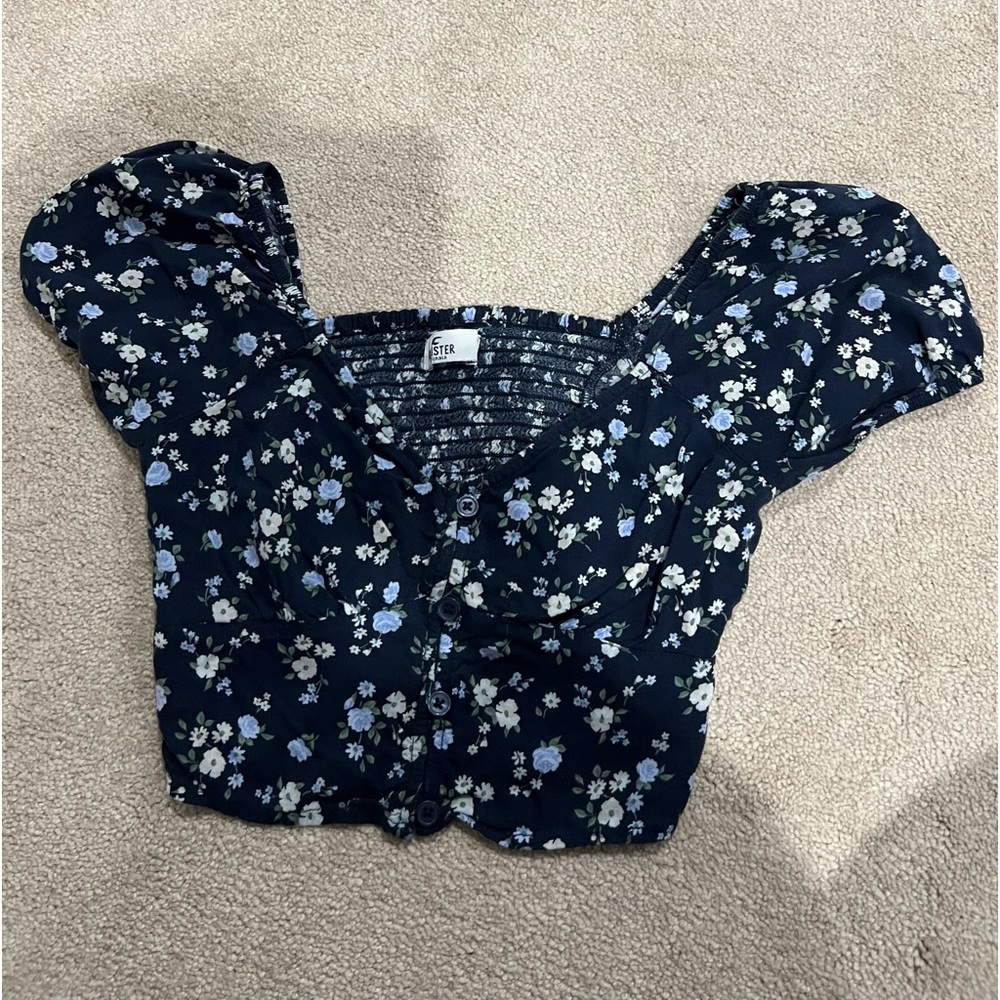 Hollister extra small